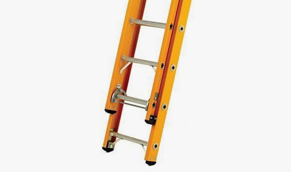 Why choose a fibreglass ladder?