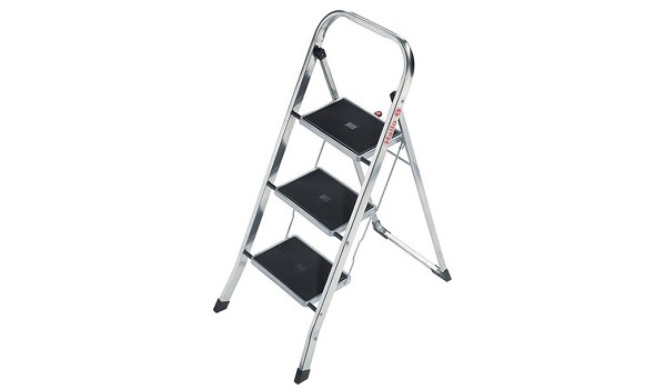 Free Delivery on 3-Tread Step Ladders!