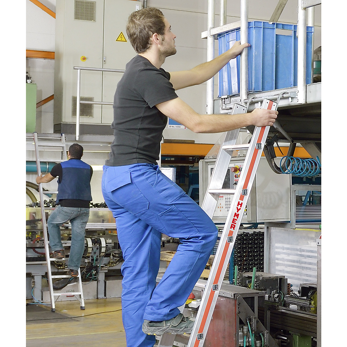 Hymer 8612 Hook-On Shelf Ladder
