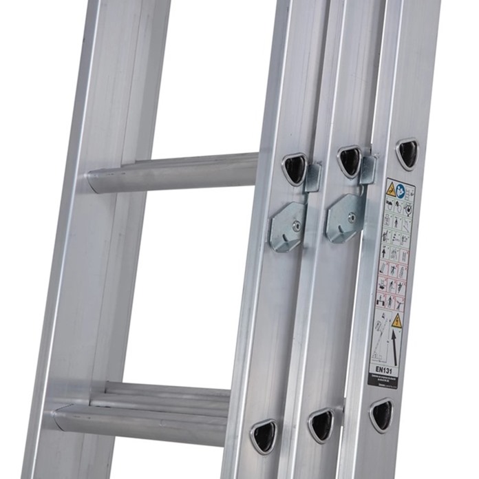 Werner 723 Trade Triple Extension Ladders