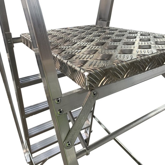 LFI Pro Wide Step Ladder