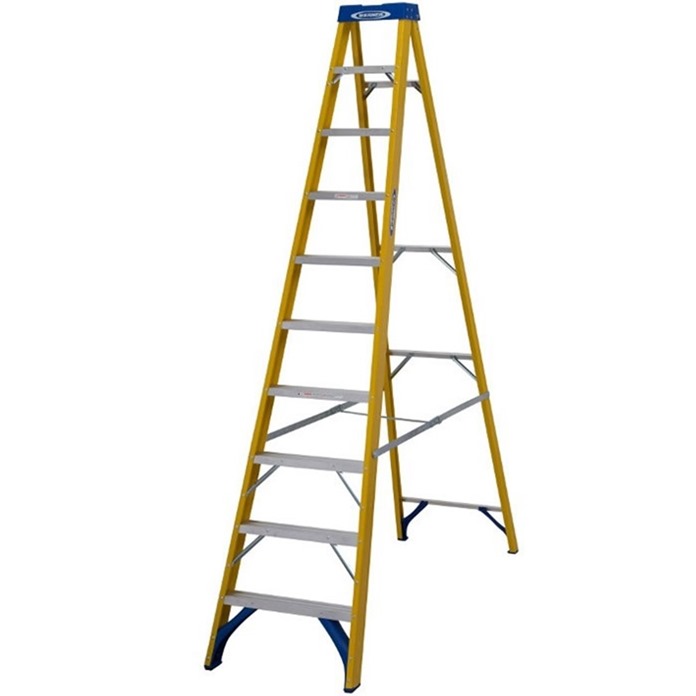 Werner 716 Fibreglass Swingback Step Ladder