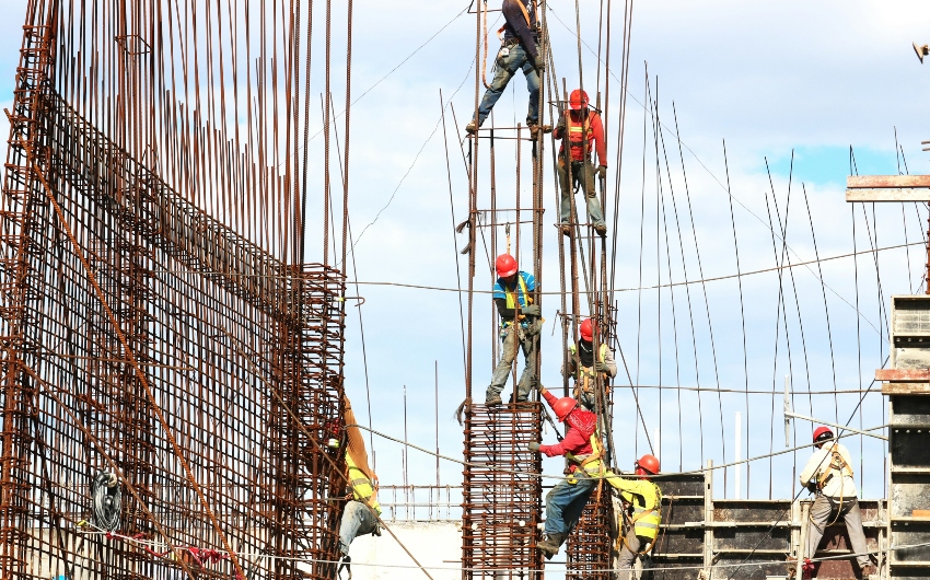 What Ladders Are Suitable for Construction Sites?