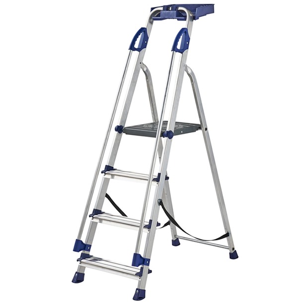 Workstation steps with tool tray