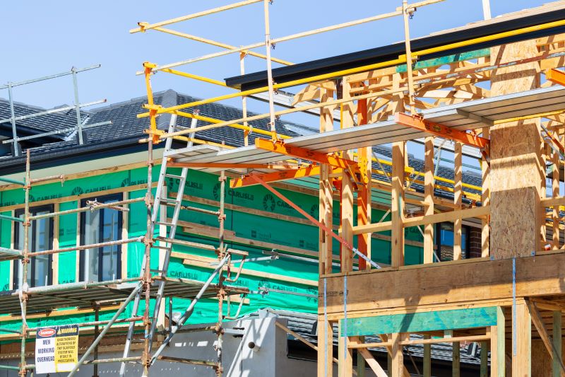 when to use ladders on site
