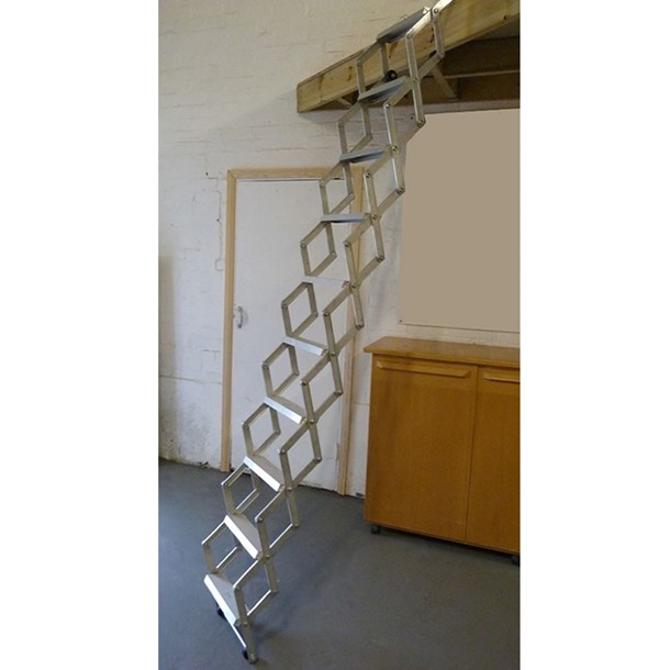 Concertina loft ladder