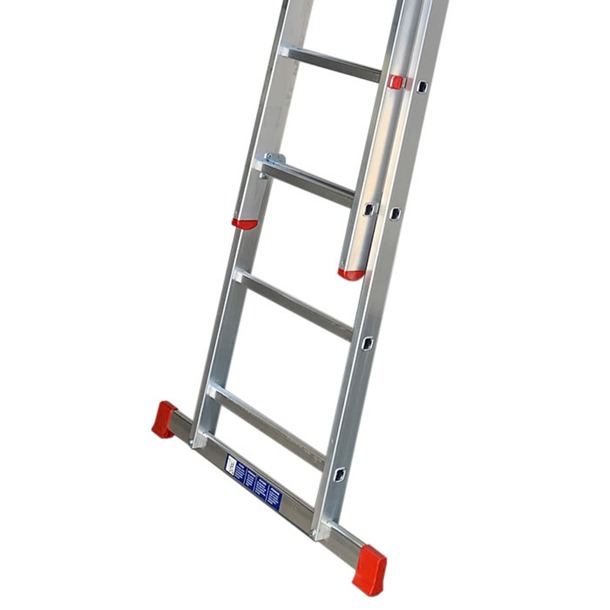 Domestic ladder with stabiliser bar