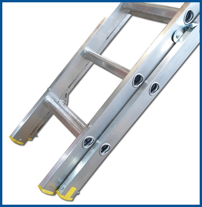Ladder without stabiliser bar
