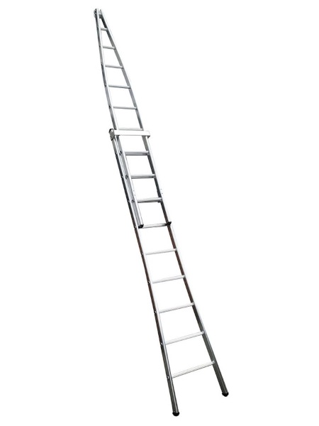 Wide bottom ladder